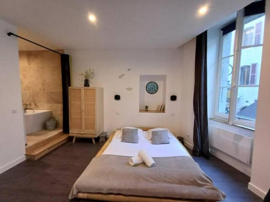Le Sainte Claire - Majord'Home Annecy Centre Extérieur photo